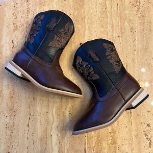 Toddler Cowboy / Cowgirl Boots 8T